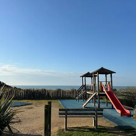 2 Avec Piscines Chauffees Et Parking Aux Sables-d'olonne - Fr-1-197-615 *