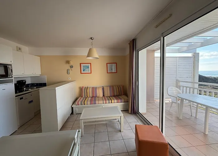 2 Avec Piscines Chauffees Et Parking Aux Sables-d'olonne - Fr-1-197-615 Les Sables-dʼOlonne