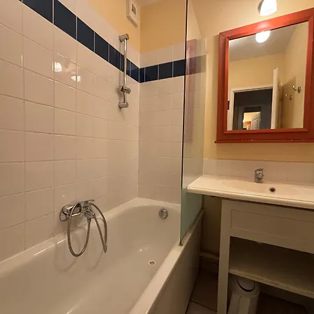 Διαμέρισμα 2 Avec Piscines Chauffees Et Parking Aux Sables-d'olonne - Fr-1-197-615