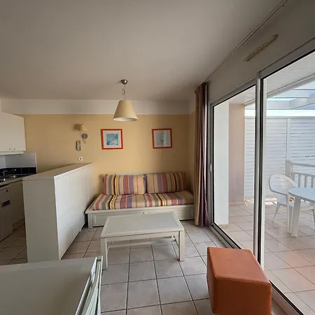 2 Avec Piscines Chauffees Et Parking Aux Sables-d'olonne - Fr-1-197-615 Les Sables-dʼOlonne